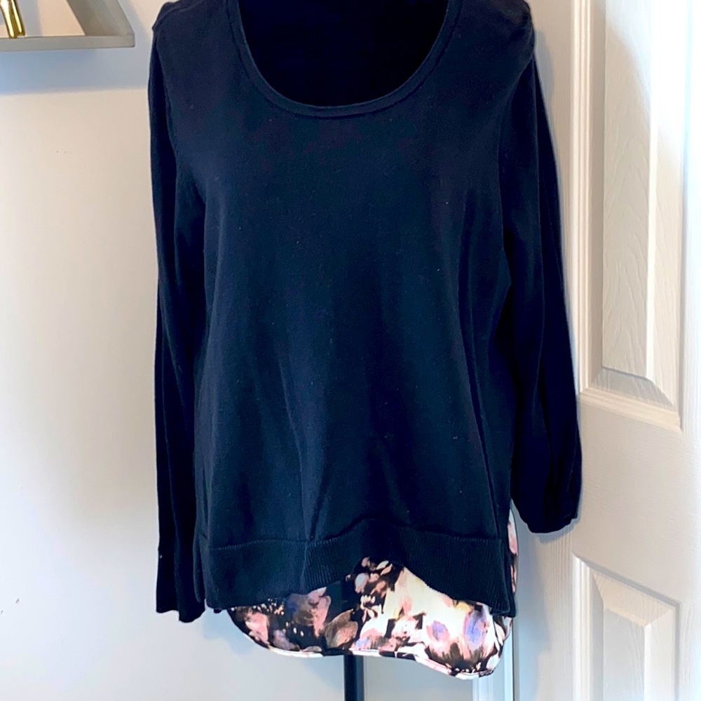 Simply Vera Vera Wang 2 tops in 1, black sweater, Size XL, NWOT never worn